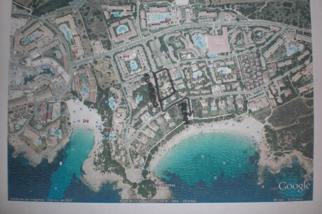 Chalet Cerca De La Playa Кала'н Бош Екстериор снимка