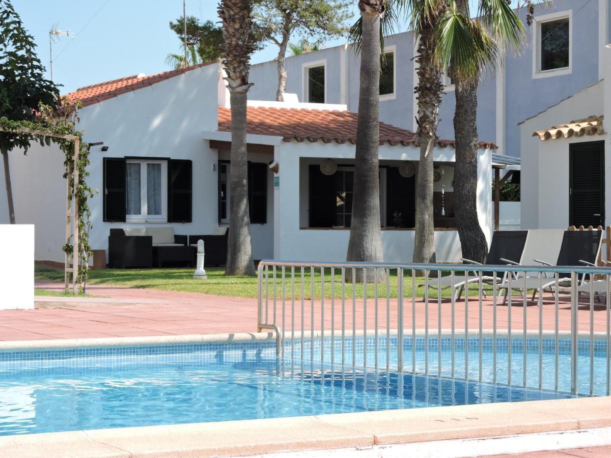 Chalet Cerca De La Playa Кала'н Бош Екстериор снимка